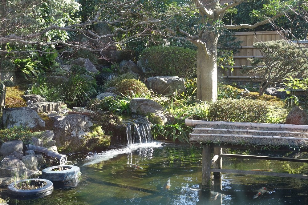 Im Garten des Shokukuji-Tempels
